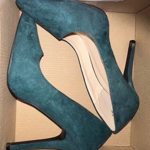 Emerald Green Pointed Toe Pumps